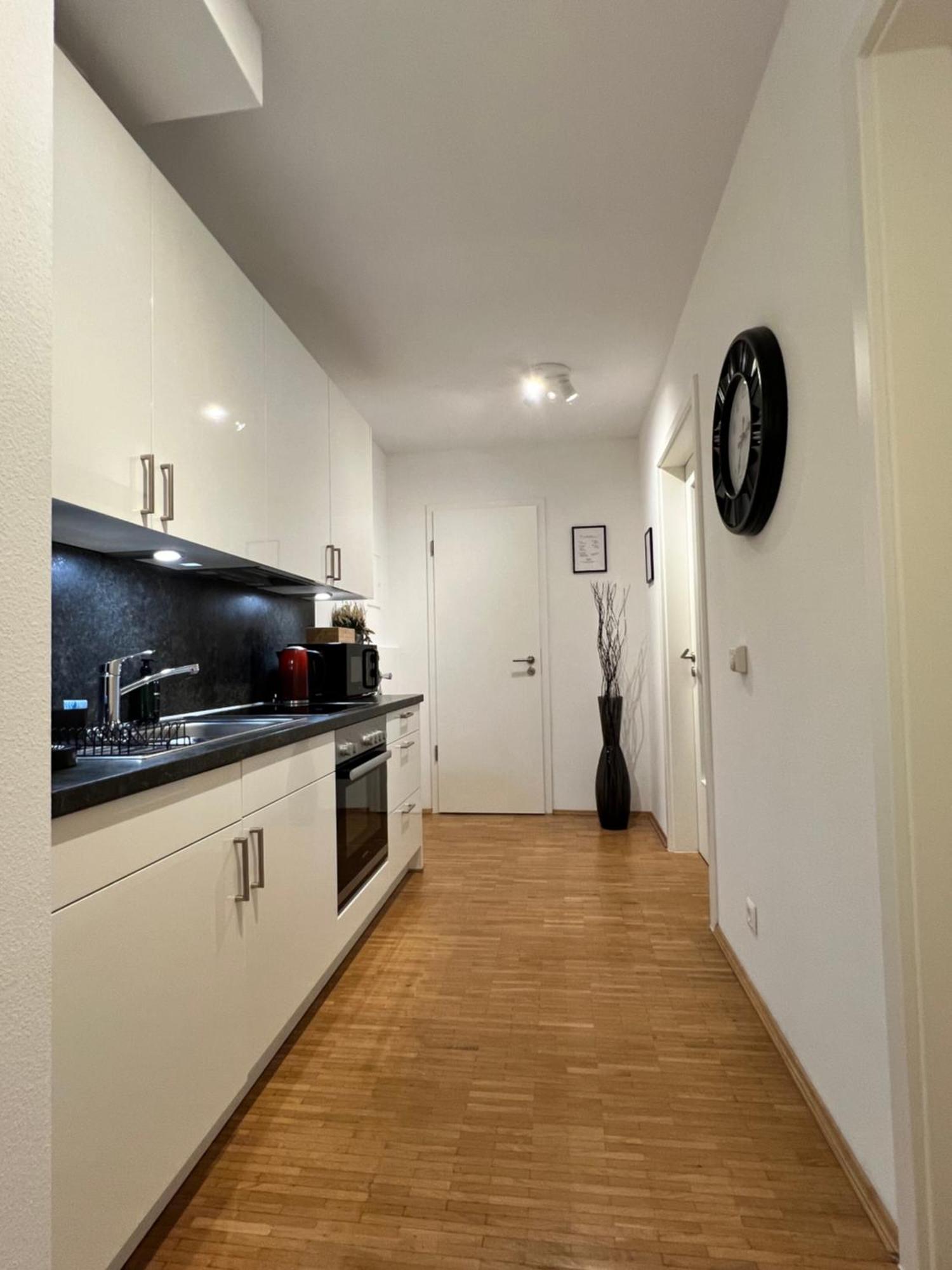 Moderne Wohnung Naehe Hbf-Lift-Tiefgarage-Contactless Check-In Hannover Exterior photo